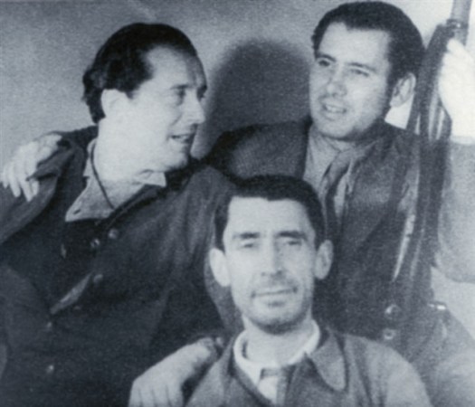 Rafael Alberti junto a Manuel Altolaguirre y José Bergamín (abajo) durante la Guerra Civil española