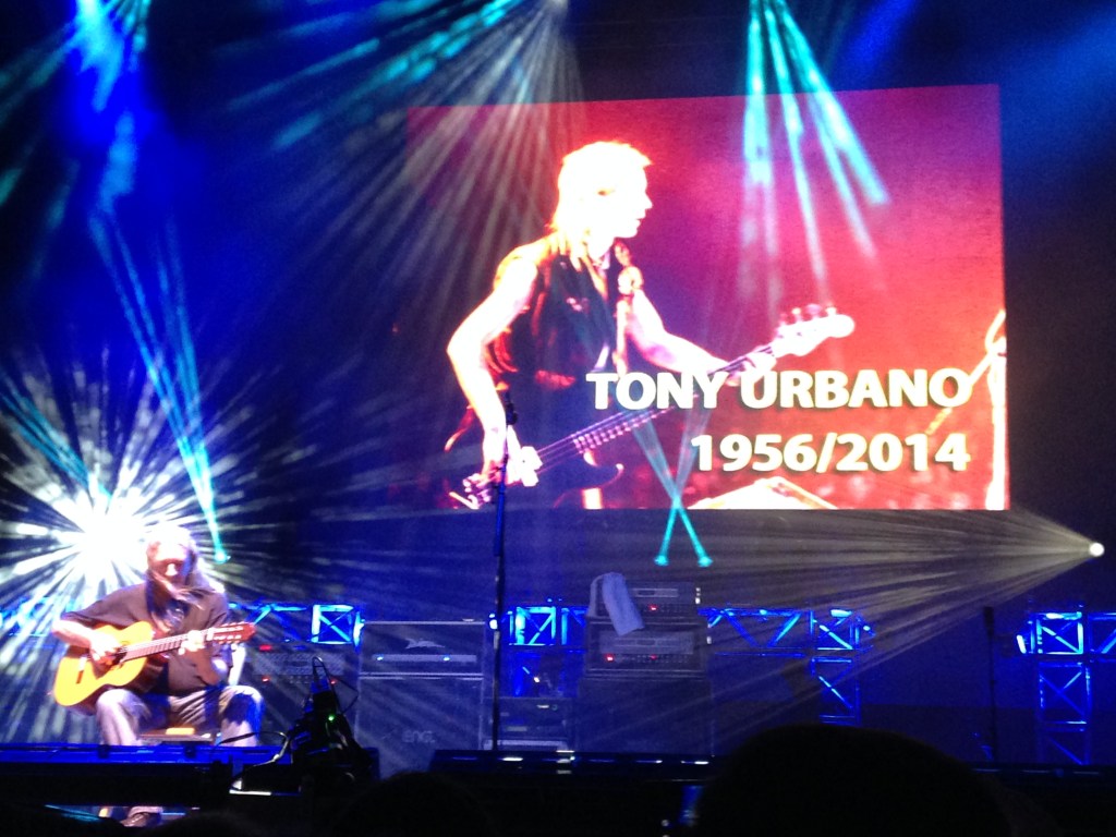 Homenaje a Tony Urbano
