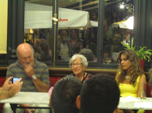 El momento más emotivo del acto: Leonor Machado recitando poemas de su padre y tíos: Manuel, Antonio y Francisco